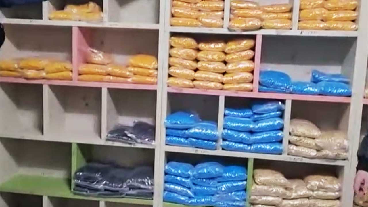 가짜 발기부전치료제 제조·판매한 두 형제 송치‥150만 정 압수  