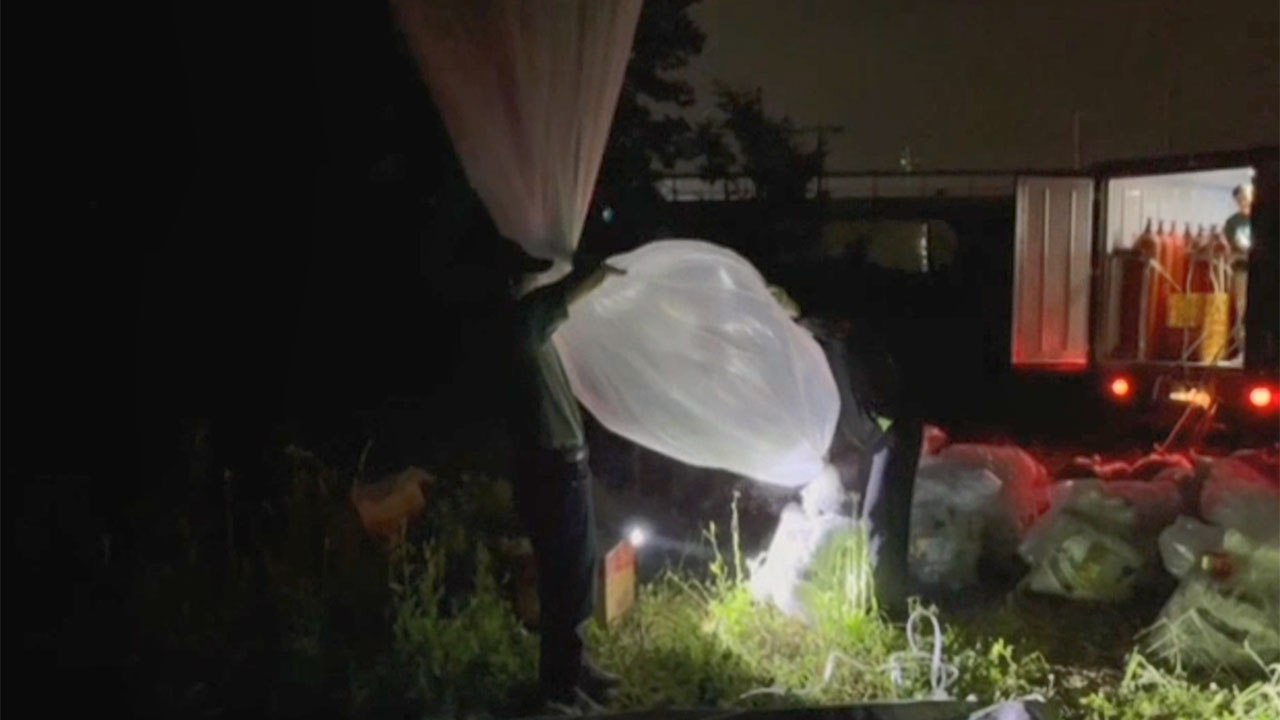 탈북민단체 "오늘 새벽 대북전단 20만 장 살포" 