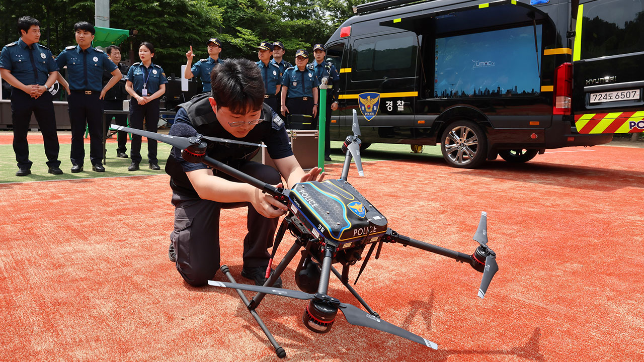 "이제 순찰도 드론으로"‥경찰, 범죄예방 활동에 드론 도입 