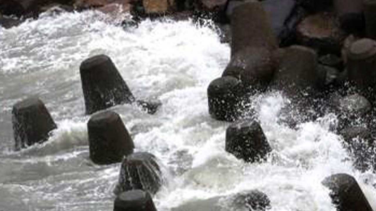 동해 남부 먼바다에 풍랑주의보 발효