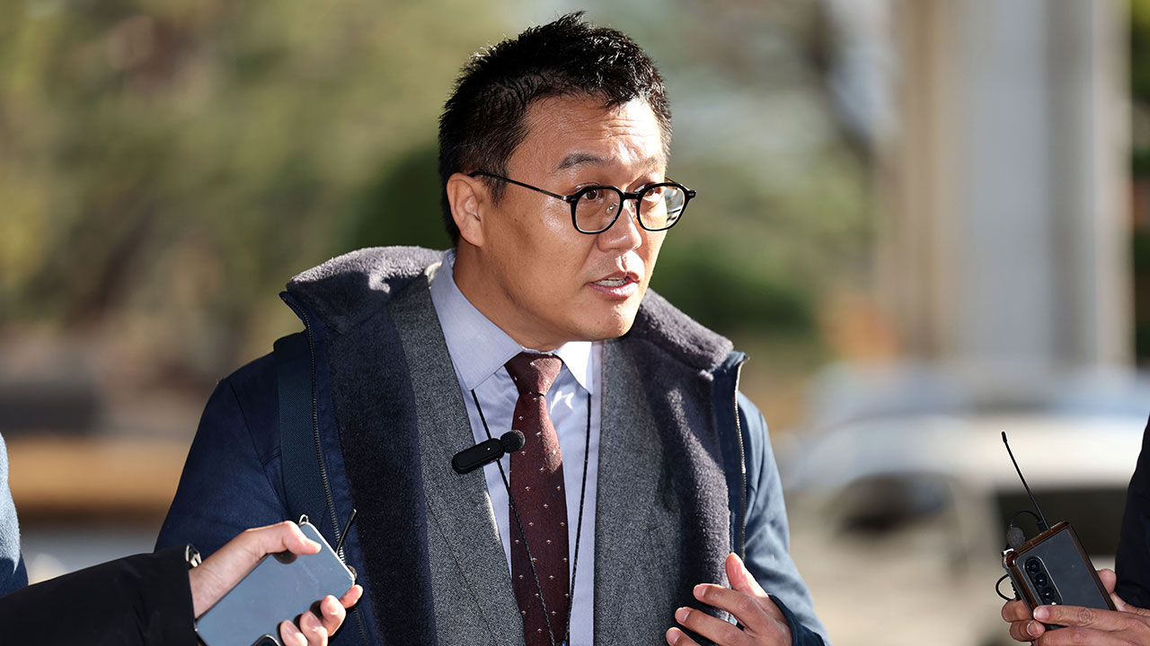 '윤석열 명예훼손' 허재현 기자, 수사심의위 거절 불복 소송 냈으나 각하