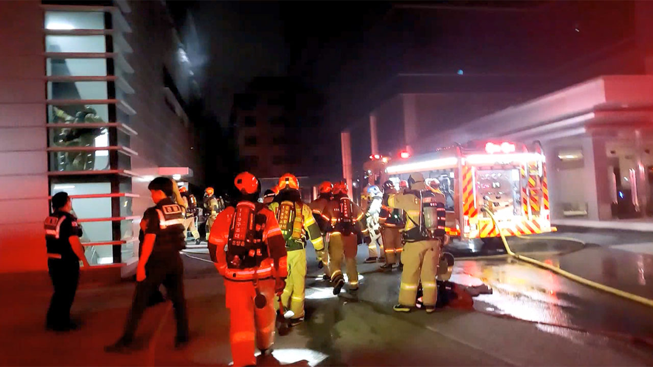 서울 동대문구 제약회사 사무실 화재‥"인명 피해 없어"