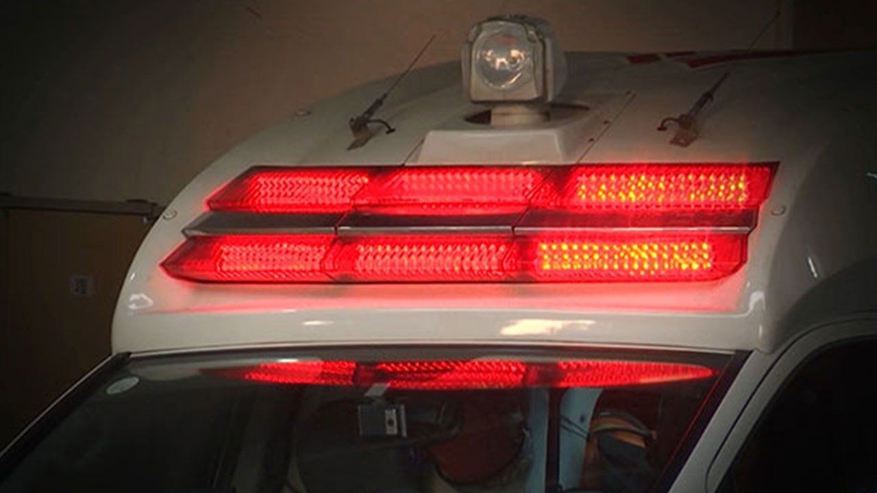 서울 광진구 상가 옥상 주차장서 차량 추락‥운전자 숨져 