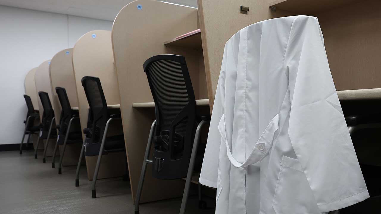 정원 늘어나는 30개 의대, 6년 동안 매년 평가받는다