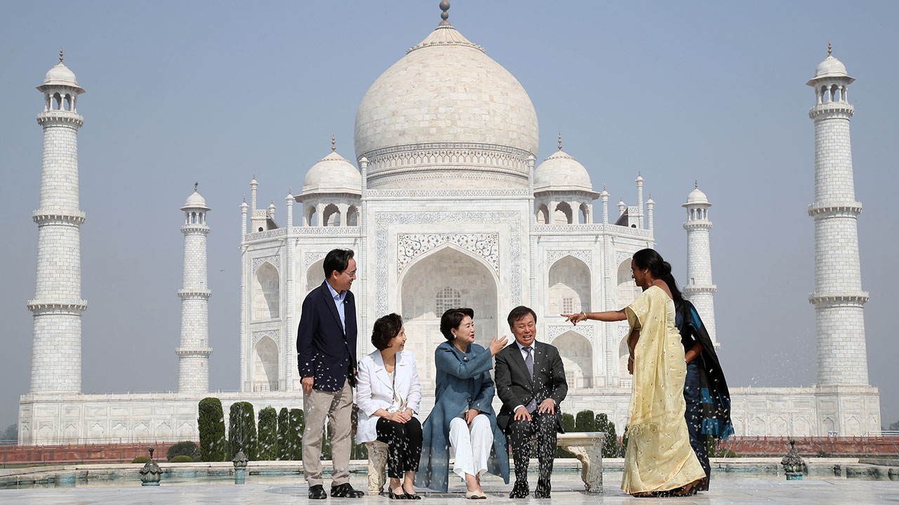 검찰, 김정숙 여사 인도 타지마할 방문 의혹 관련 외교부 과장 소환