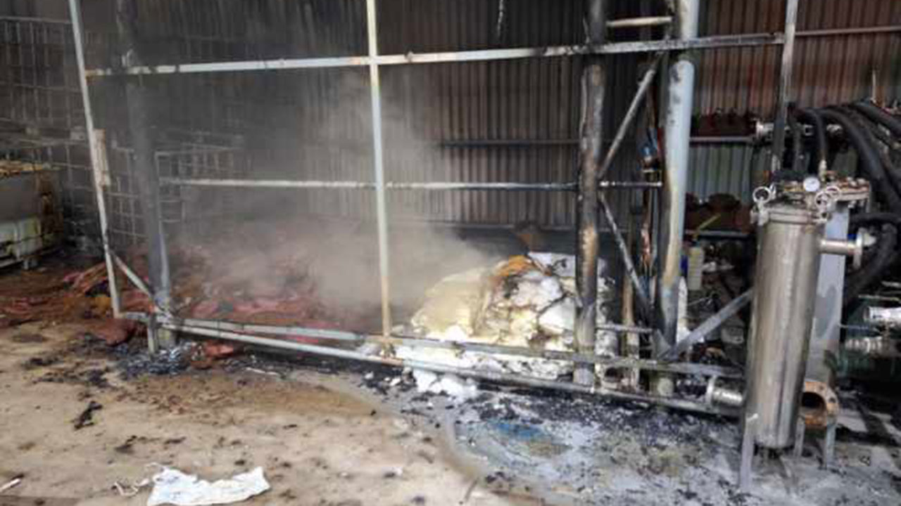 여수 건설업체 공장 창고서 불‥유독물질 누출