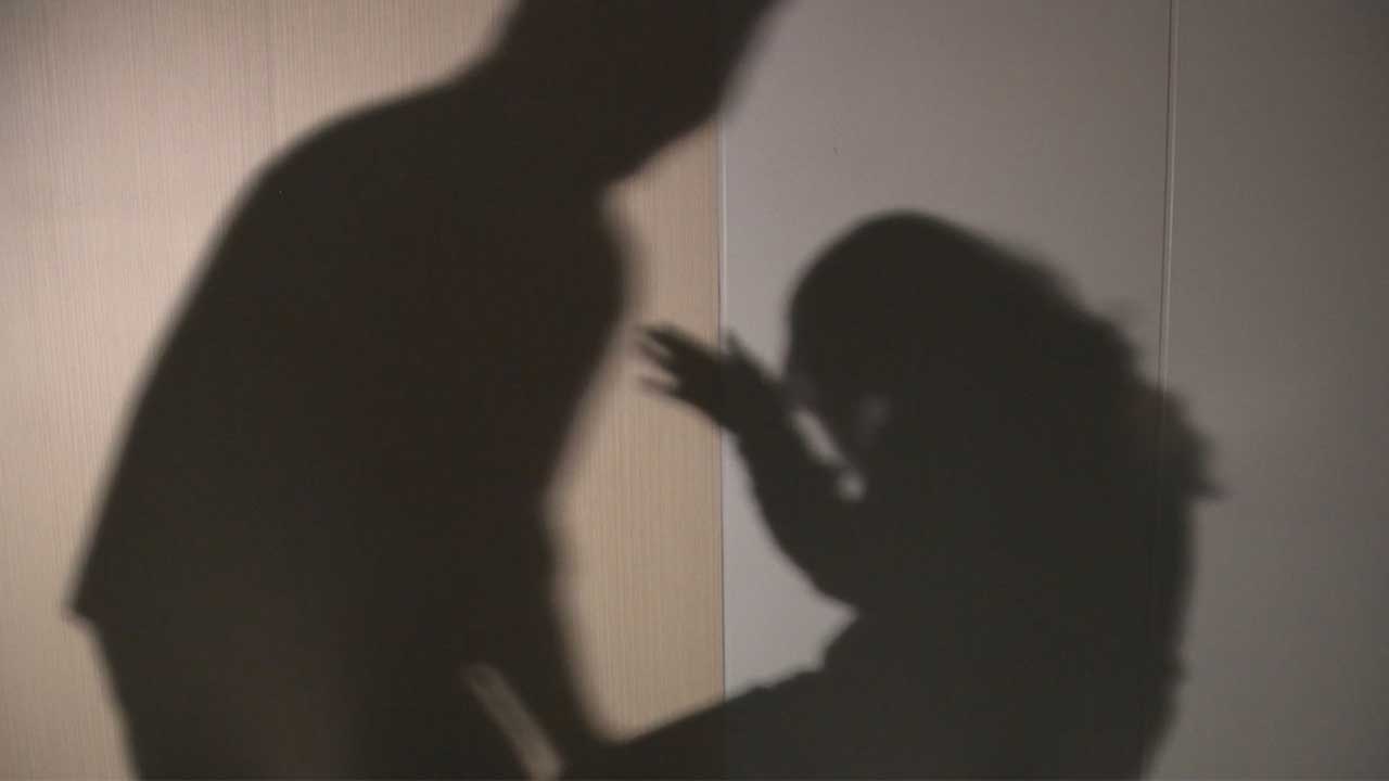 인천서 아내 살해한 60대 남편 긴급 체포 
