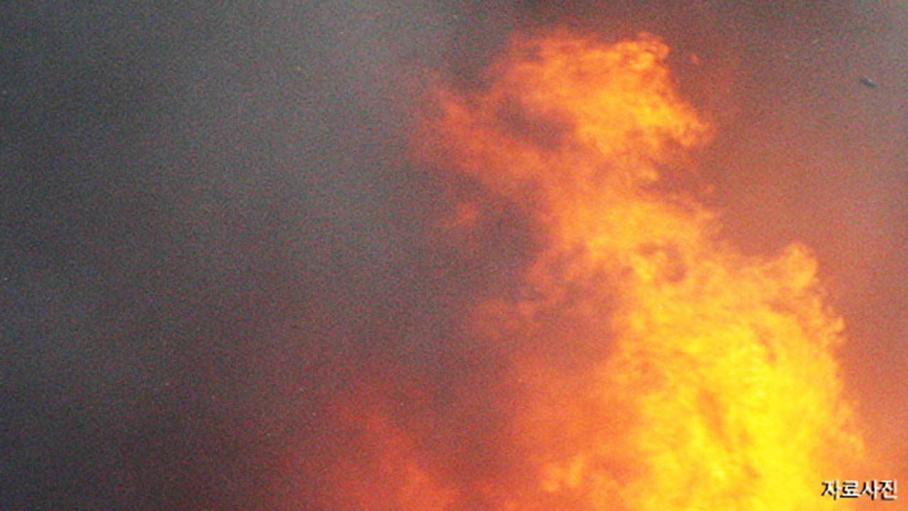 경기 이천 SK하이닉스 자재 창고에서 불‥10분 만에 꺼져