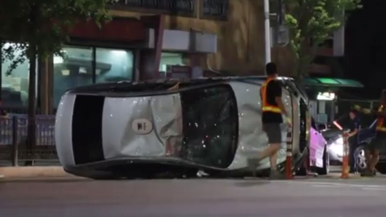 경기 의정부서 70대 운전자가 몰던 택시가 차량 2대 추돌‥2명 병원 이송