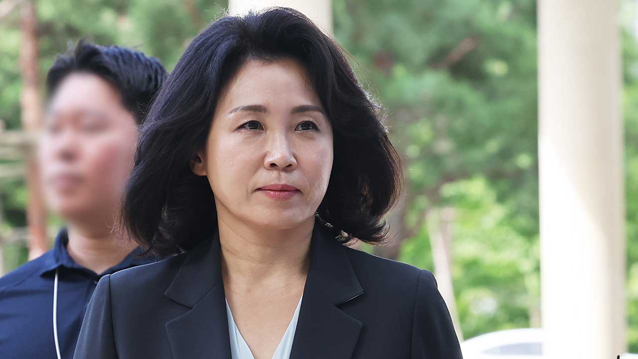검찰, '경기도 법인카드 유용 의혹' 김혜경 소환조사