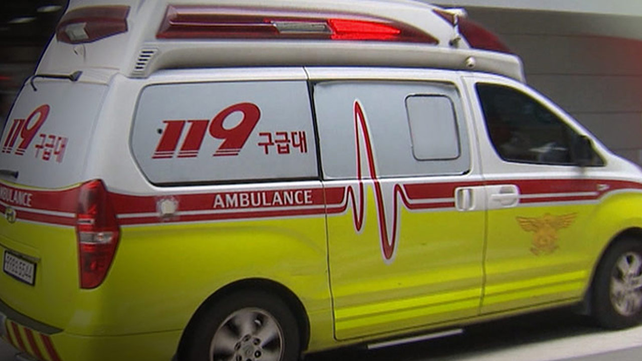 인천서 오토바이 가로등 들이받아 20대 사망