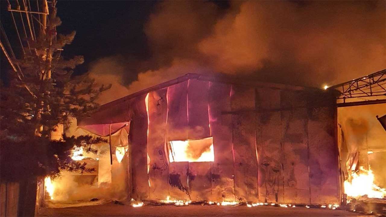 김포 가구 공장서 화재‥대응 1단계 발령 끝에 완진