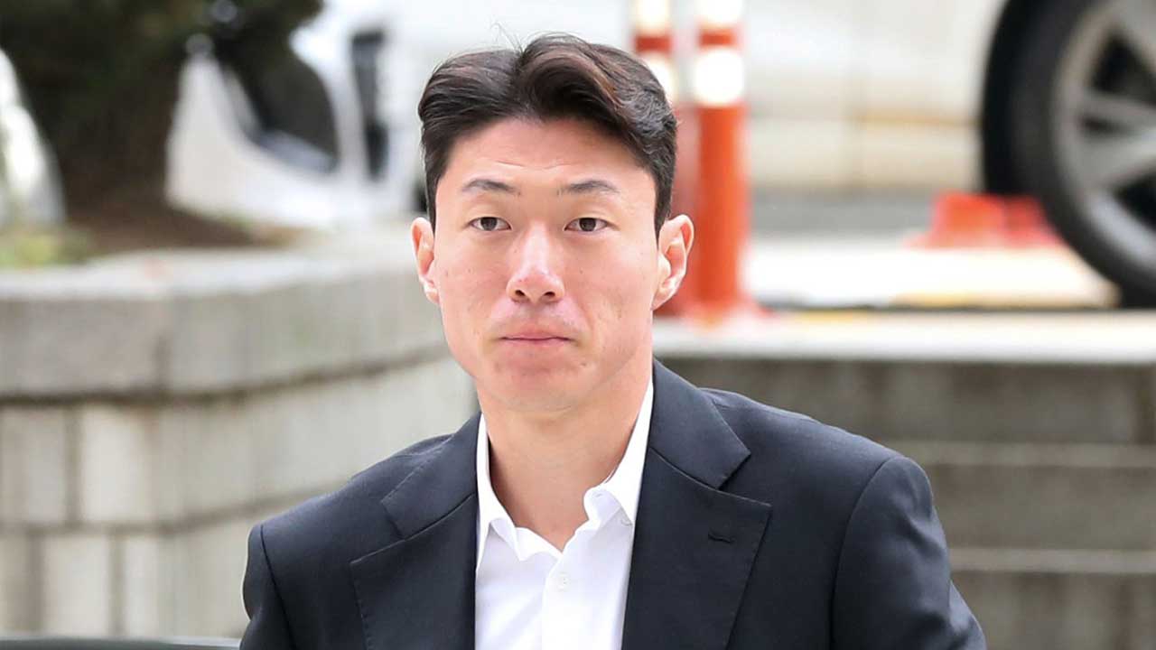 황의조, '바카라사이트 홈런 촬영 혐의' 모두 인정‥검찰, 징역 4년 구형