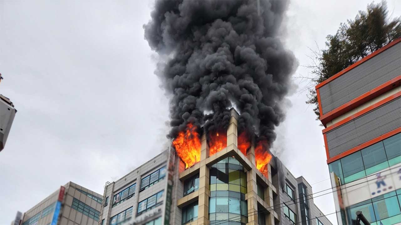 경기 양주시 덕정동 상가건물 8층 학원서 불‥다친 사람 없어