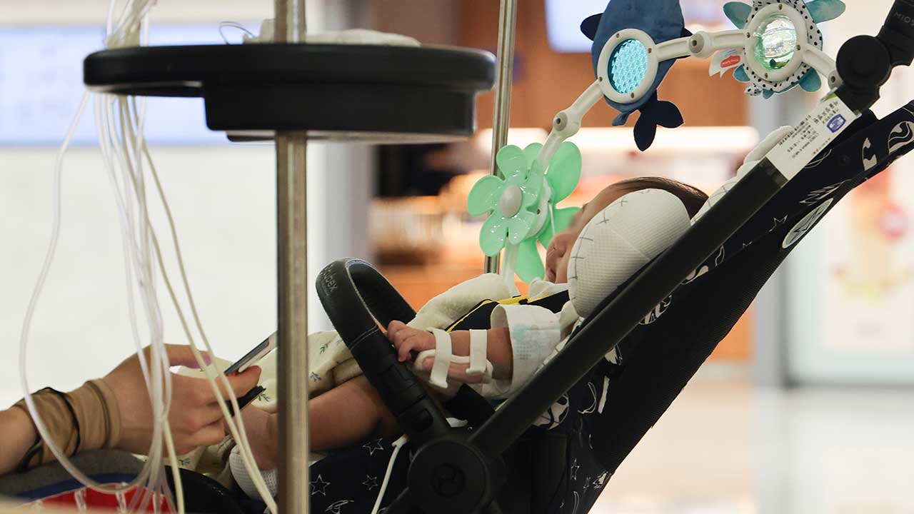 "소아청소년병원 입원 10명 중 9명은 폐렴 등 감염병"