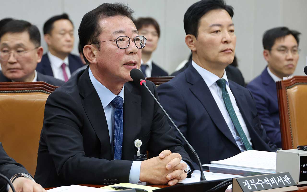 "무례한 건 윤석열 정권‥'윤석열 왕정' 만들 태세로 질문 봉쇄"