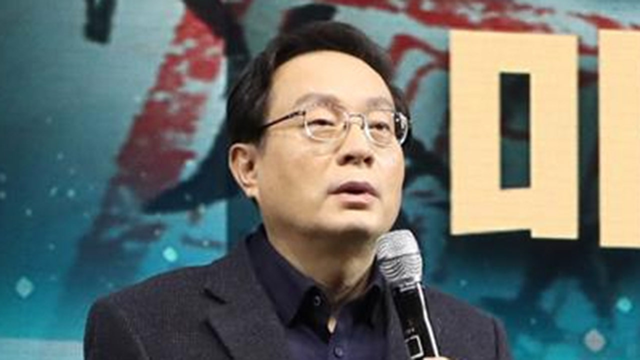 '친인척 부당대출' 손태승 전 우리지주 바카라사이트 쇼미더벳 연이틀 검찰 소환