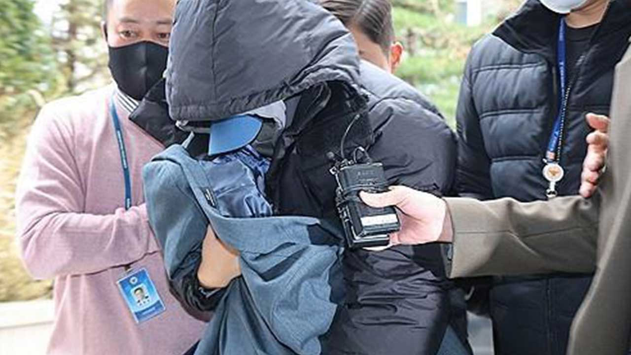검찰, 이선균 협박해 돈 뜯은 유흥업소 실장·전직 바카라 용어 징역 7년 구형