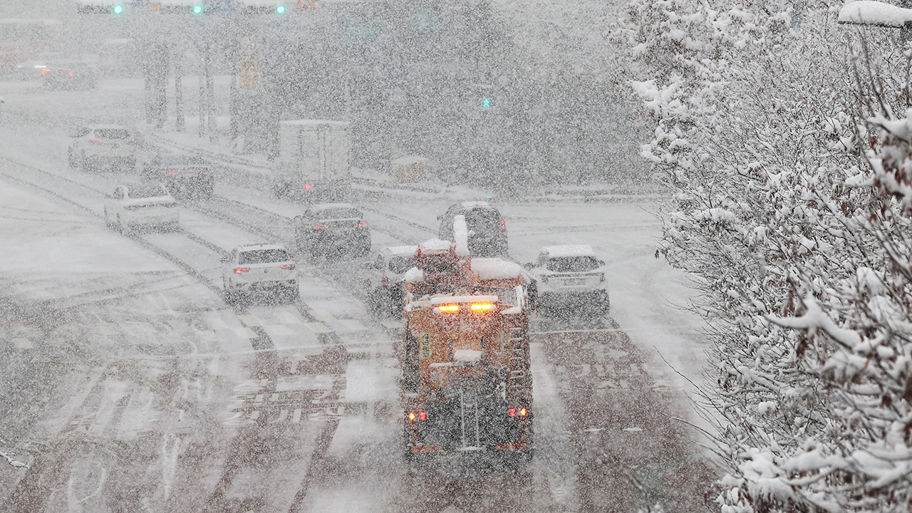 대설경보 확대에 중대본 2단계 격상‥위기경보도 '경계'로 상향