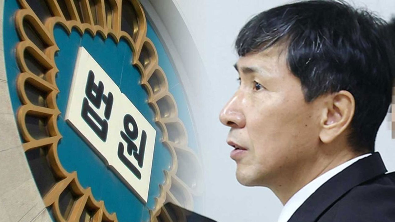 '안희정 성폭행 손배소' 2심 시작‥'신체 재감정' 두고 공방