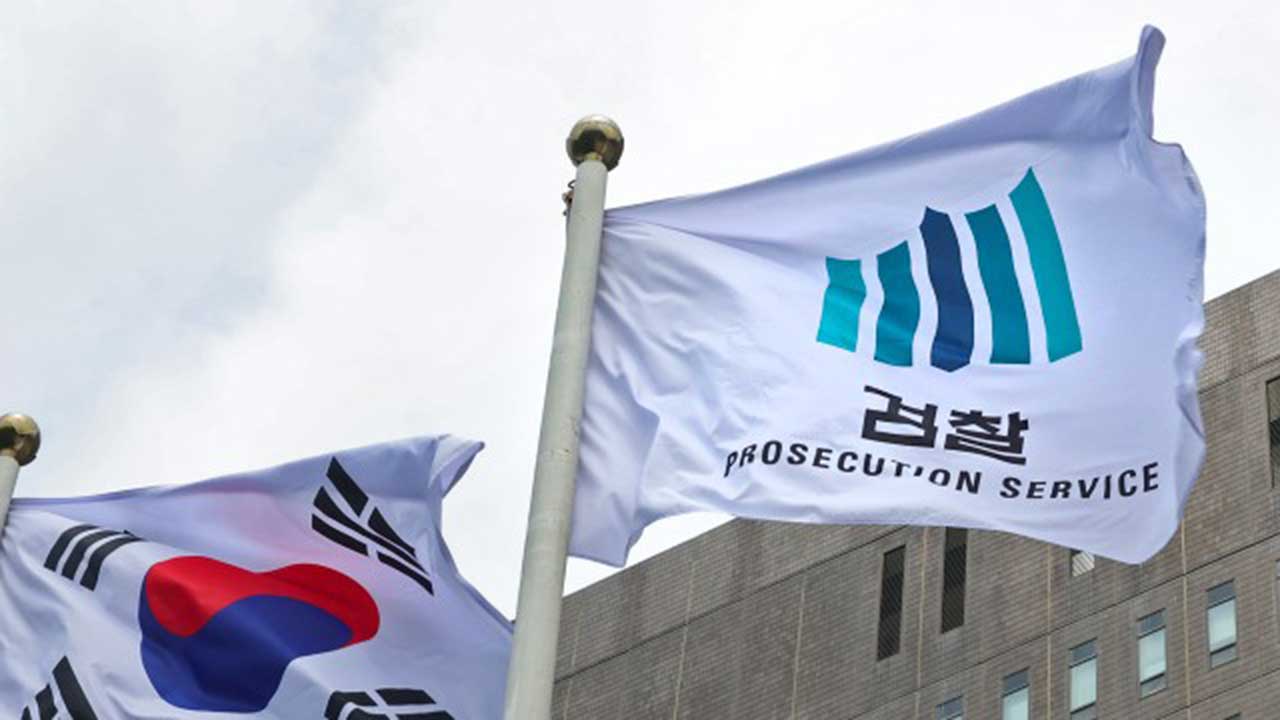 [속보] 검찰, '윤 대통령 체포 검토하냐' 질문에 "지위고하 막론 수사"