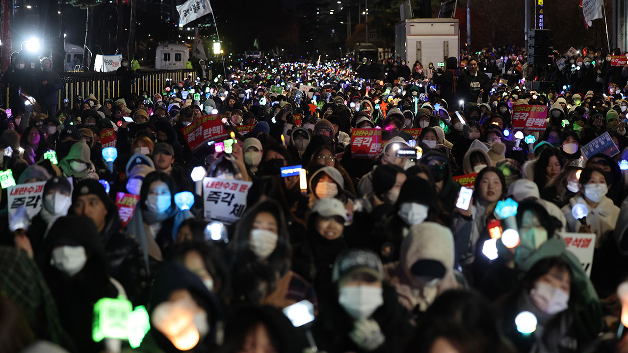 오늘 저녁도 국회 앞에 모이는 촛불‥"윤석열 즉각 안전 바카라사이트"