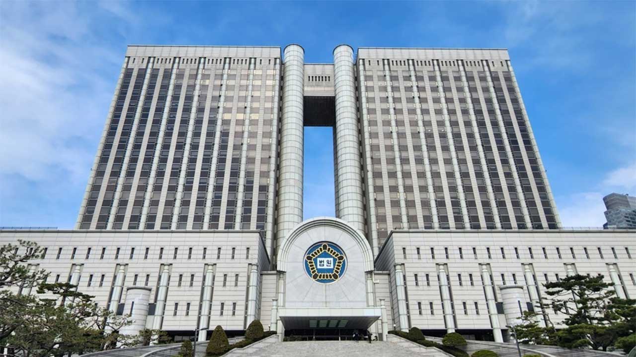 럭비 국가대표 출신 방송인, 옛 연인 성폭행 상해 혐의 실형