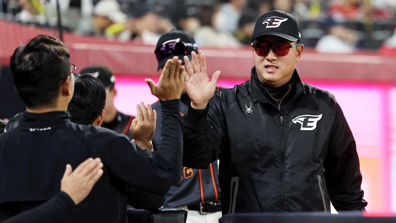 프로야구 한화 최원호 감독 자진 사퇴‥정경배 코치 감독대행