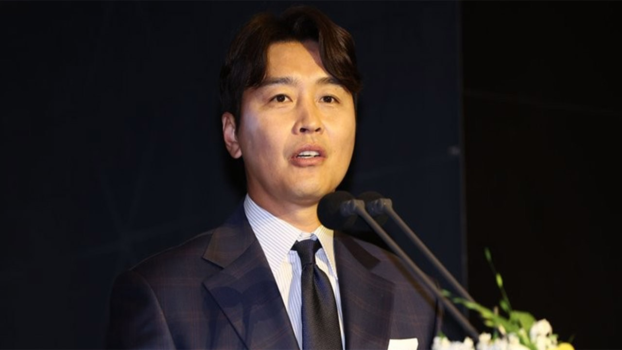 'K리그 레전드' 이동국 축구협회 비판 가세"법적 대응 이건 아냐"
