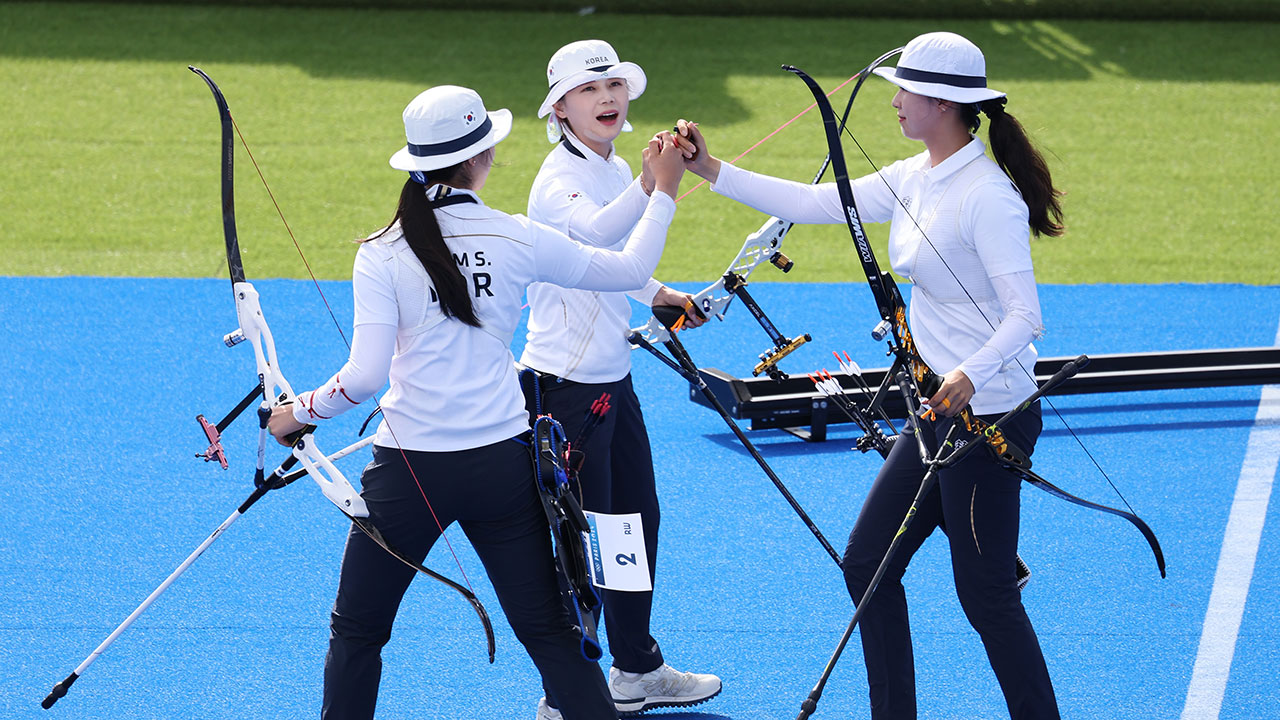 [올림픽] 여자 양궁, 중국 꺾고 단체전 금메달‥10회 연속 우승 쾌거