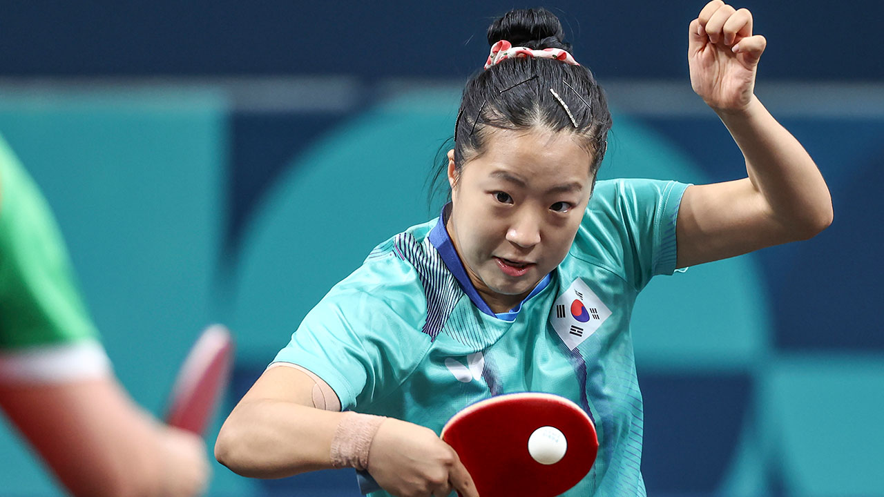 [올림픽] 신유빈, 탁구 여자 단식 16강 진출