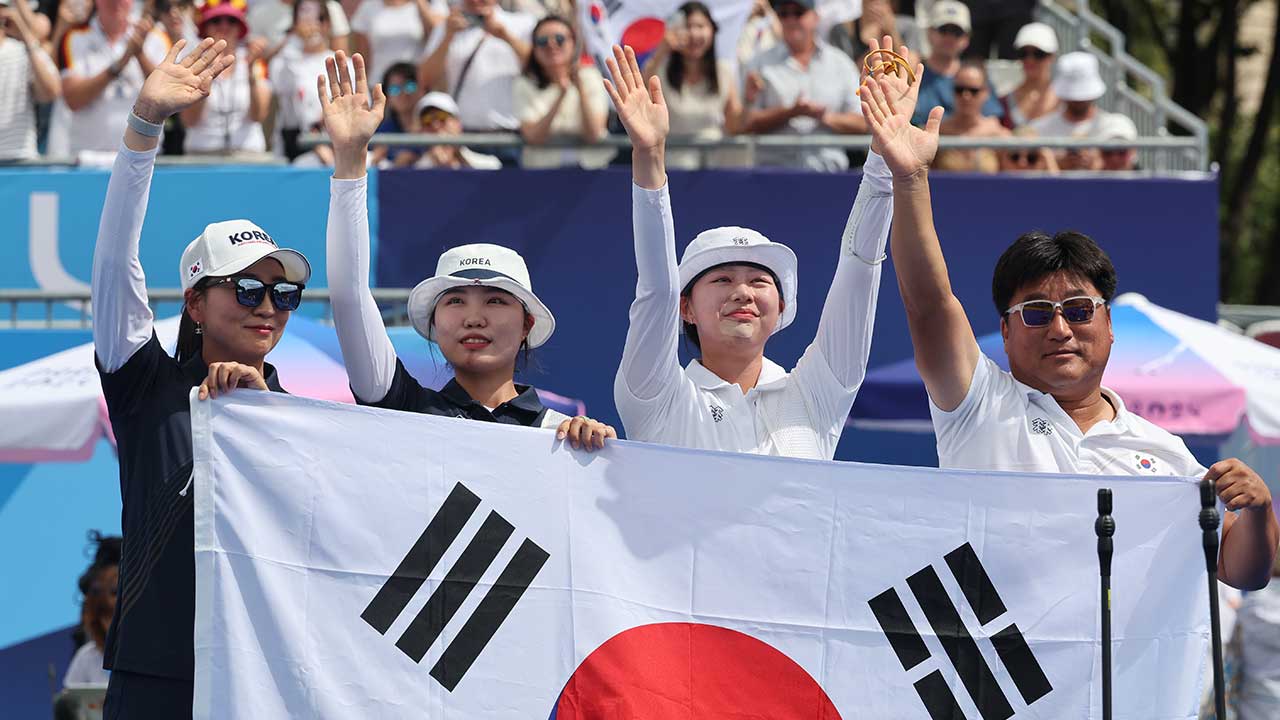 [올림픽] 양궁 임시현, 여자 개인전 금메달로 3관왕 달성‥남수현 은메달