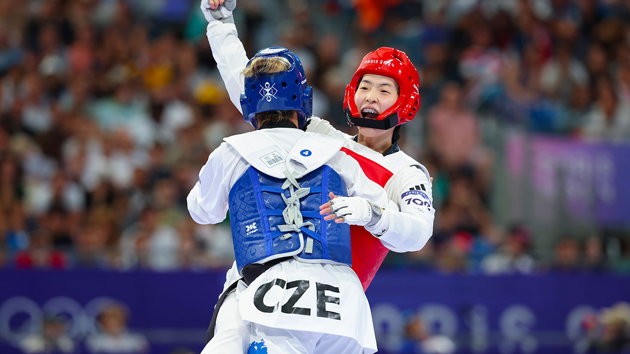 [올림픽] 태권도 이다빈, 항저우 패배 설욕‥67㎏초과급 준결승 진출