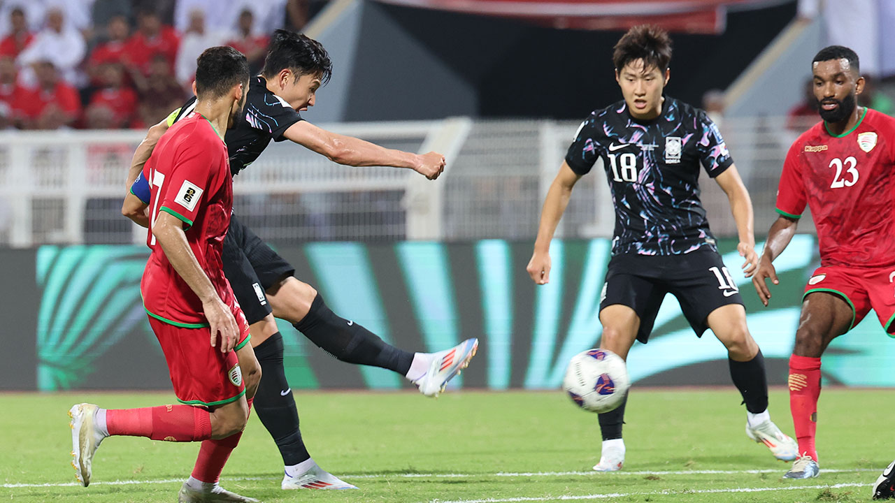 축구대표팀, 오만 꺾고 월드컵 3차 예선 첫 승 