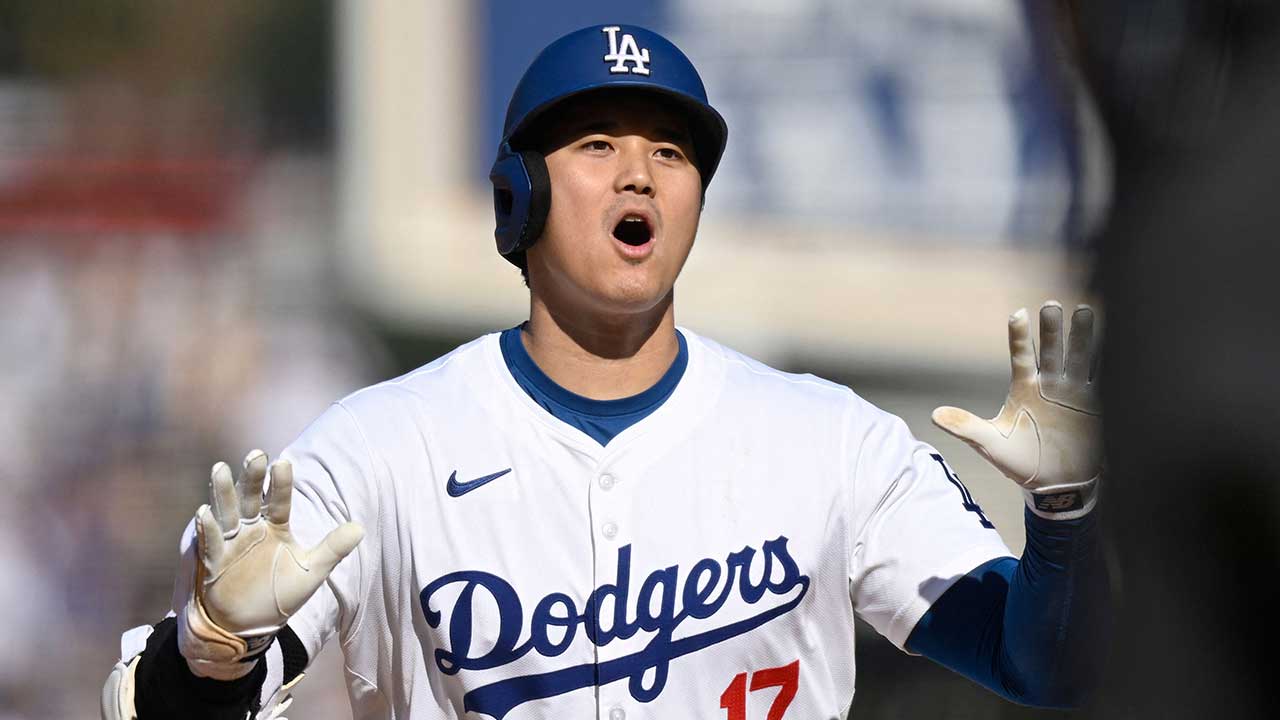 오타니, 1홈런·2도루‥'55-55'에 홈런 2개 차