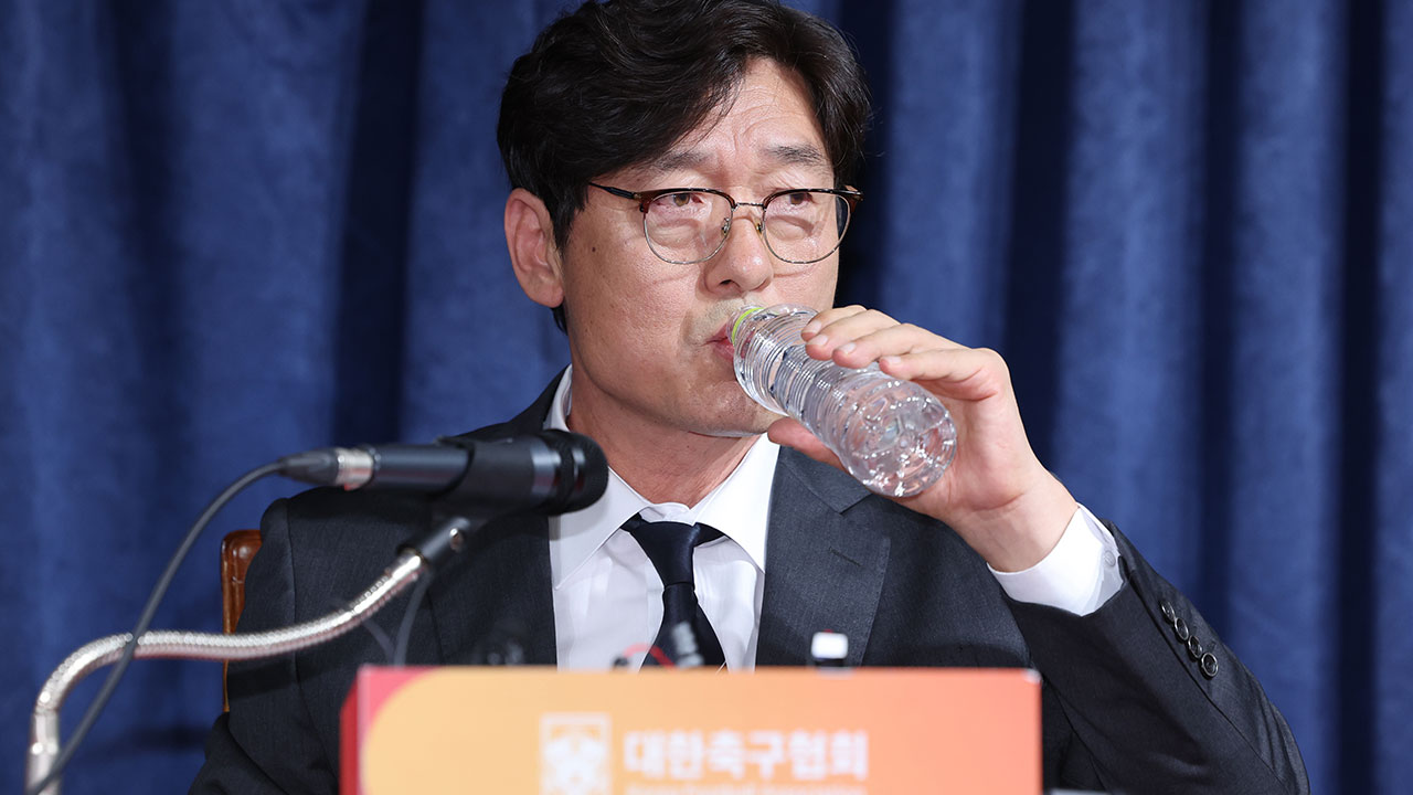 축구협회 이임생 기술총괄이사, 국회 현안질의 도중 사퇴 선언