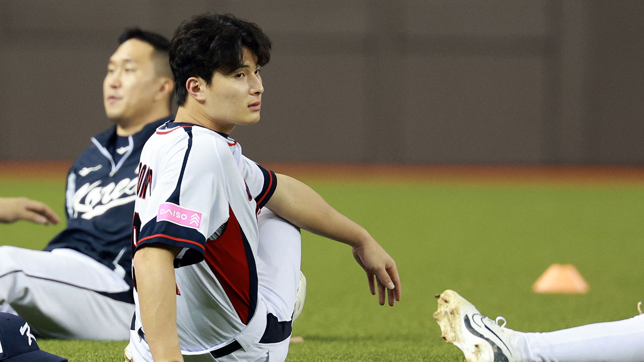 '윤동희 4번타자' 프리미어12 대표팀, 대만전 선발 명단 발표