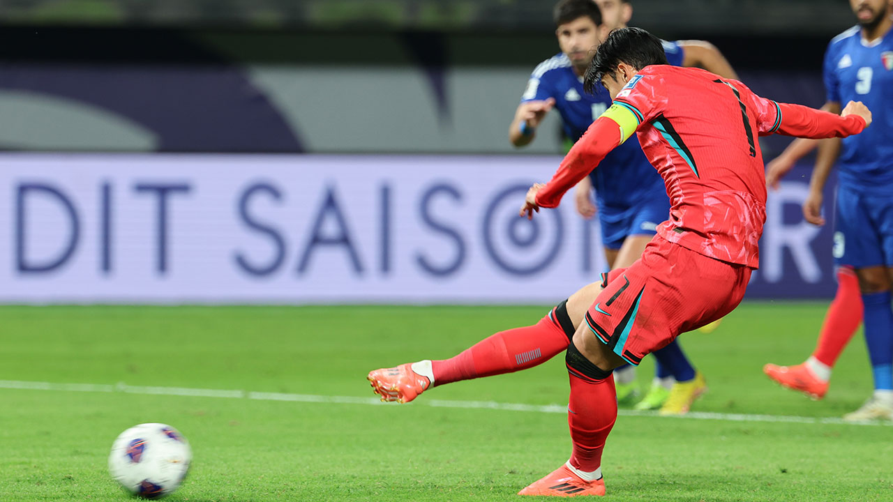 축구대표팀 주장 손흥민, A매치 통산 50호골‥역대 공동 2위 
