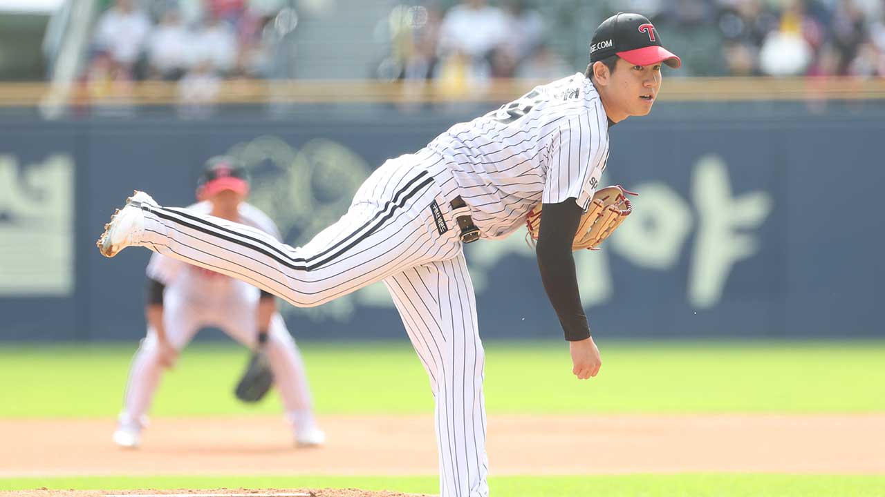 프로야구 KIA, 장현식 보상선수로 LG 투수 강효종 지명