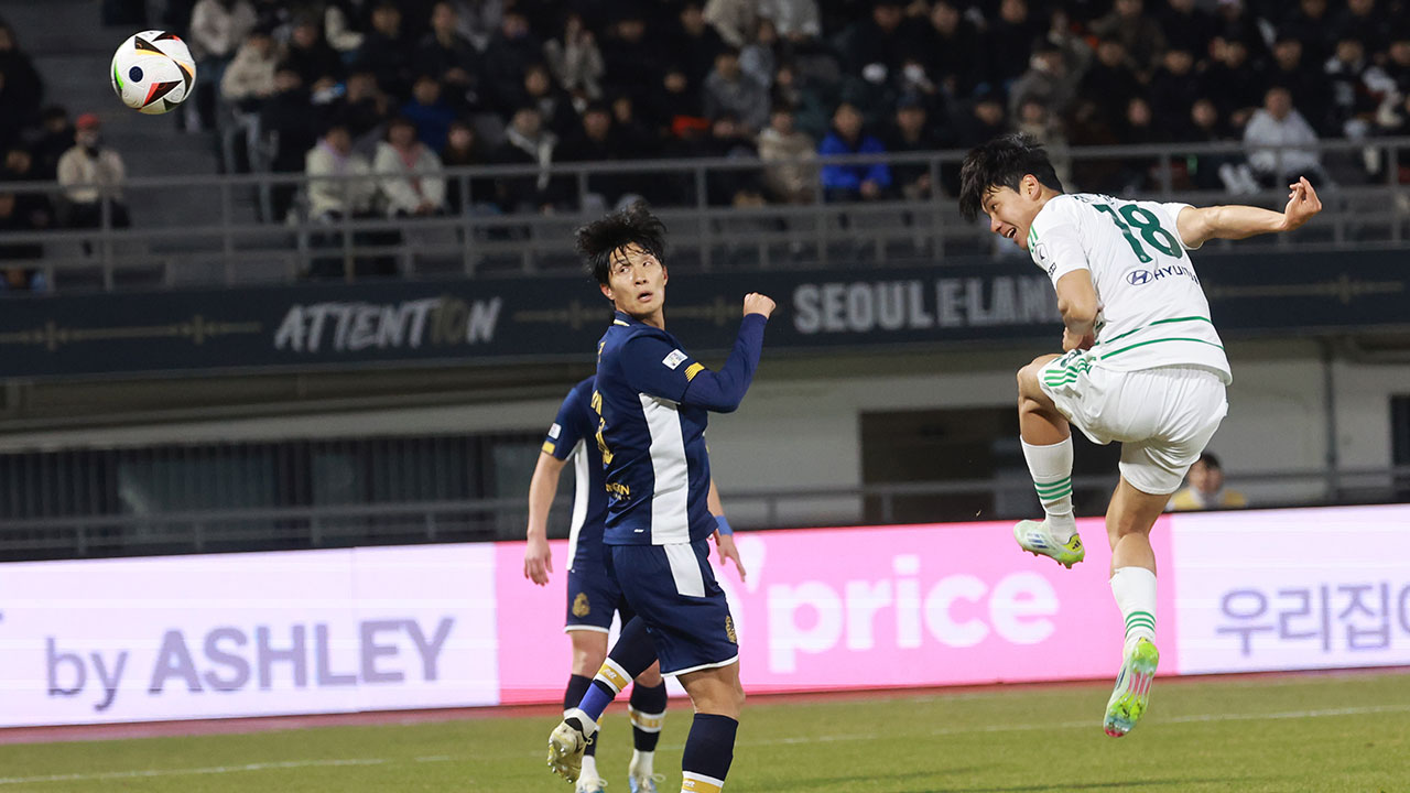 K리그1 전북, 승강 PO 첫 경기에서 이랜드에 2-1 승리