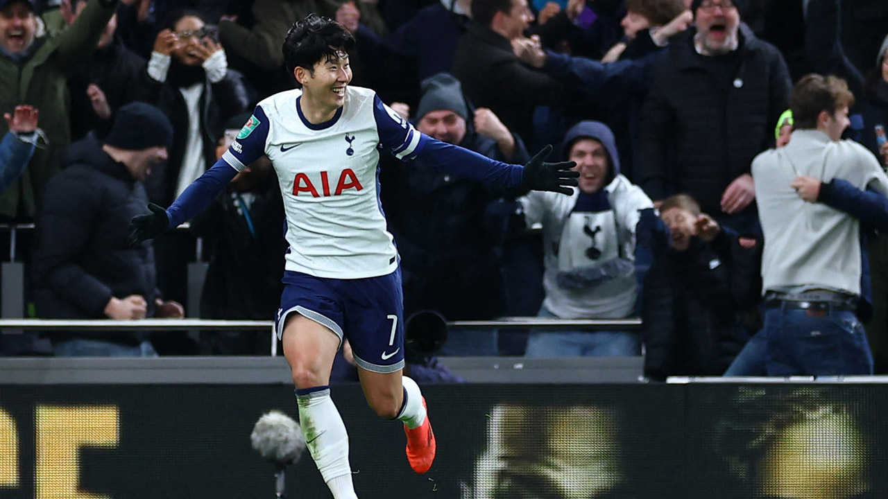 '코너킥 직접 득점' 손흥민, 카라바오컵 8강 베스트 11 선정