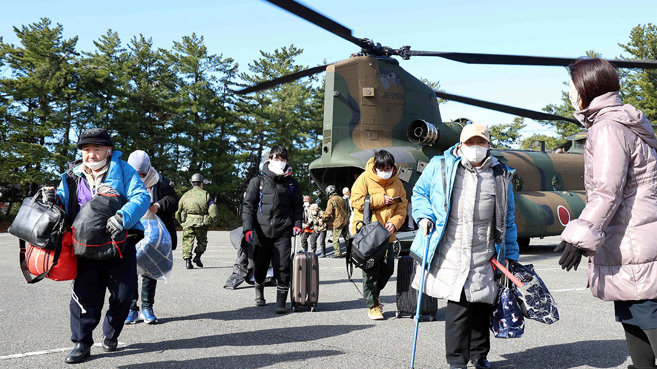 일본 정부, 미군에 강진 지원 요청‥주일미군, 내일부터 물자 수송