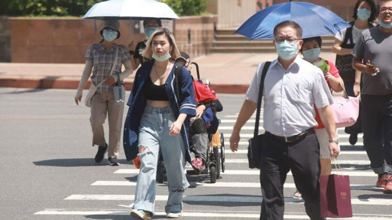 홍콩 32도, 140년 만에 가장 더운 3월·대만도 39도 '이상고온'