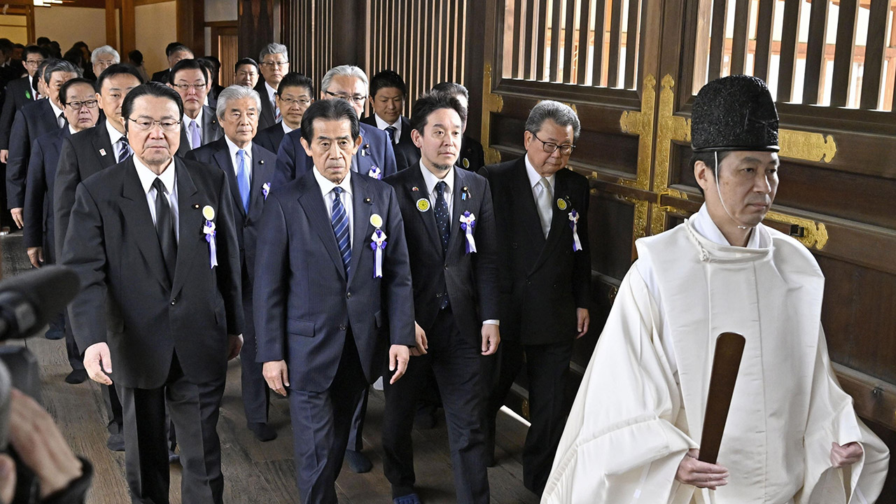일본 국회의원 94명, 야스쿠니 집단 참배‥각료 1명도 참배