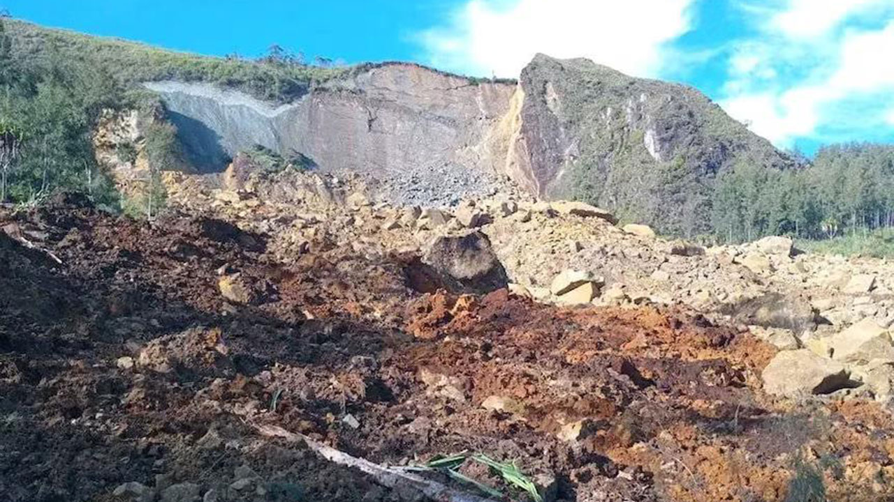 파푸아뉴기니서 산사태 구조 시작‥현지 매체 "300명 사망"