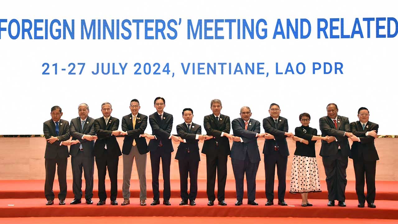 아세안 외교장관 공동성명 발표 "북한 미사일 발사 우려"