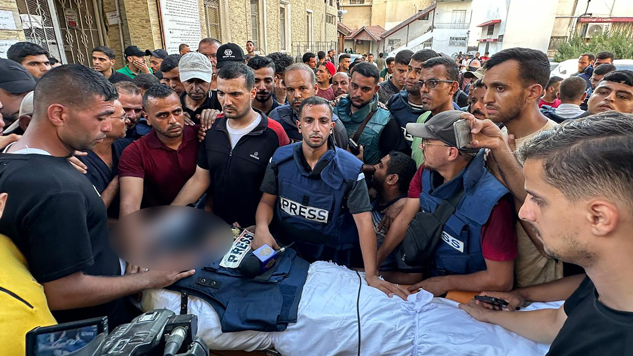 가자지구서 알자지라 기자 2명 사망‥"이스라엘이 표적 공습"