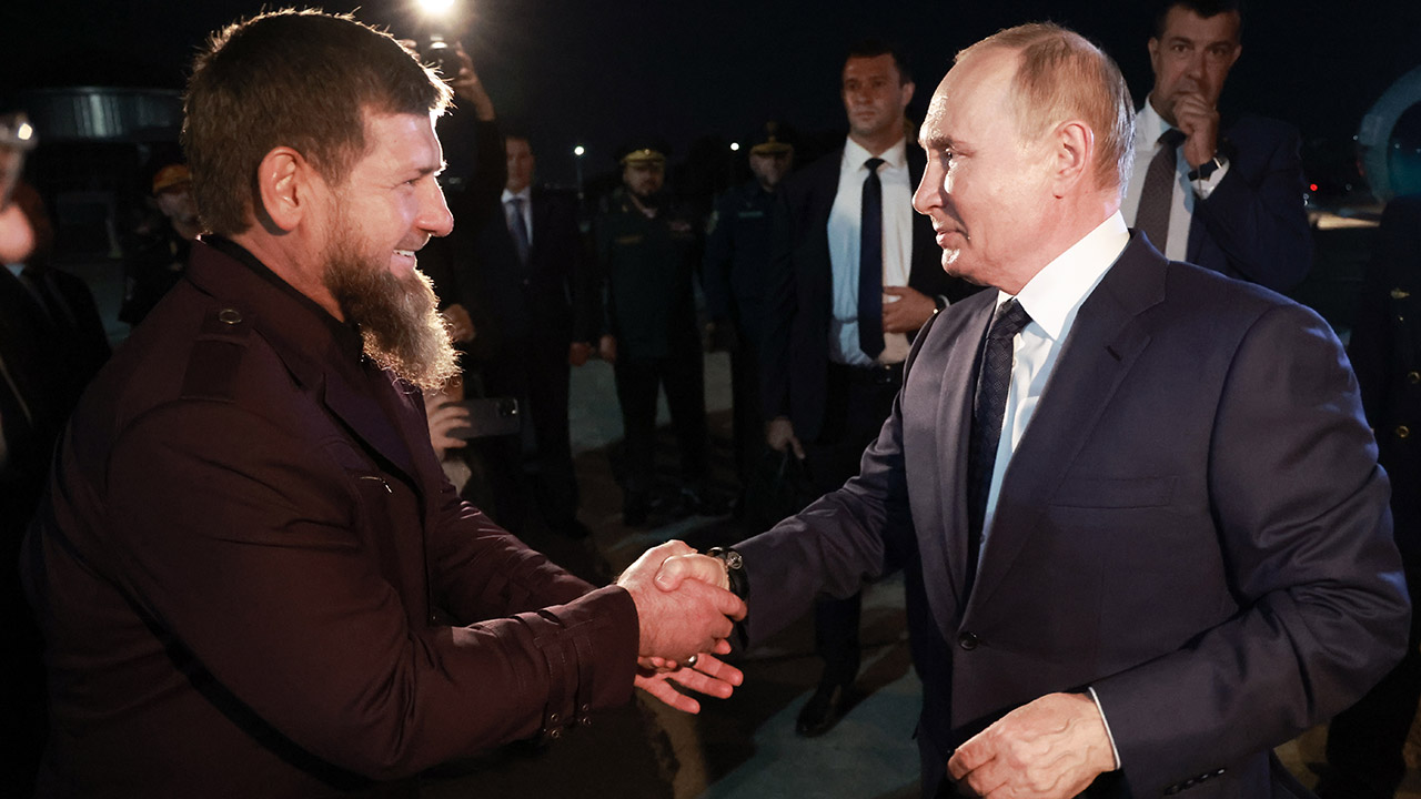 푸틴, 체첸 깜짝 방문‥체첸 수장 "우크라와 싸울 병력 수만 명"