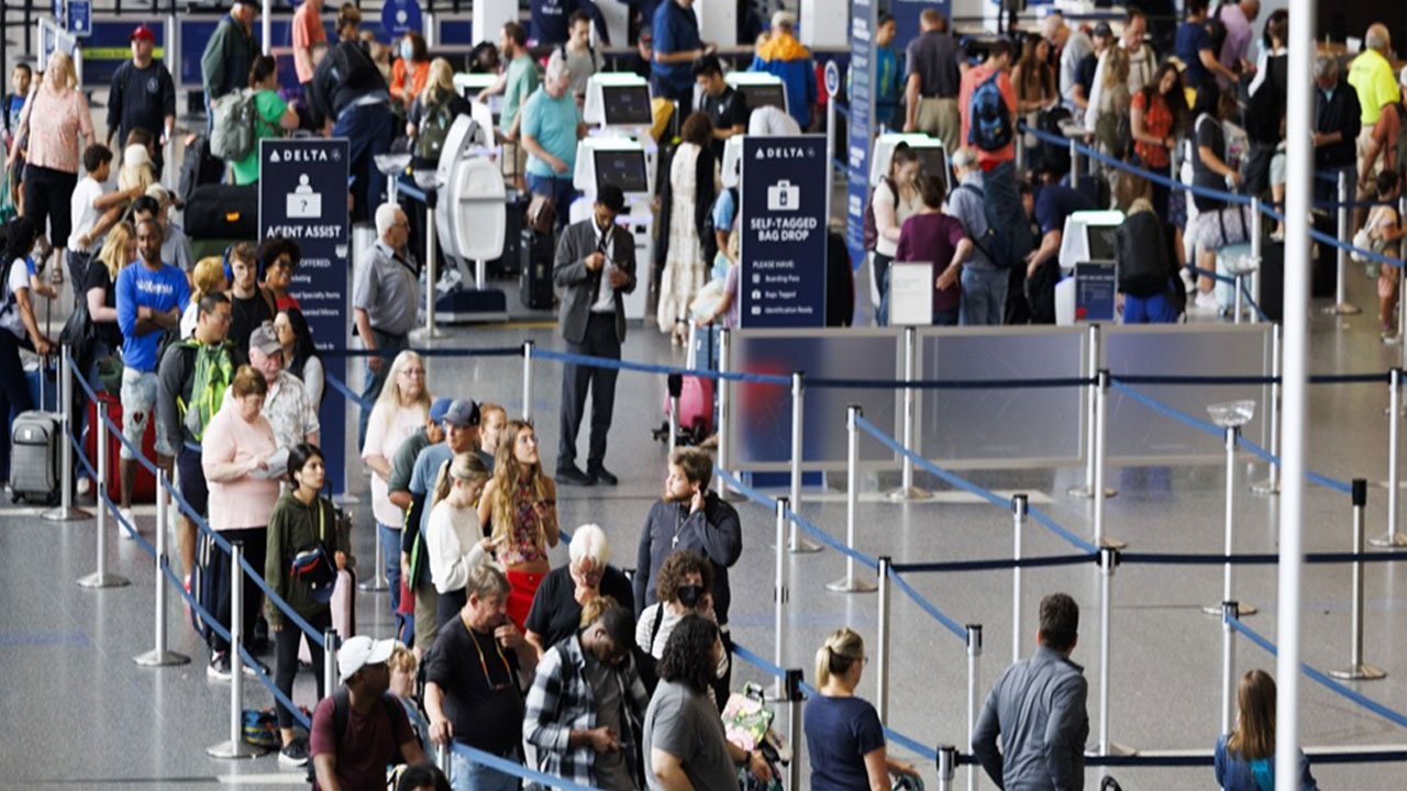 EU, 9월부터 '기내 액체용기 100ml 제한' 재도입