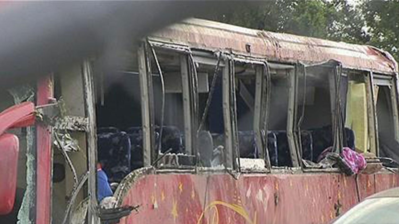 미국 미시시피서 버스 전복 사고로 7명 사망·37명 부상